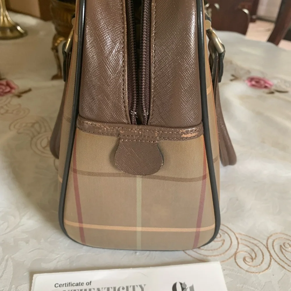 Burberrys vintage nova check canvas handbag with COA